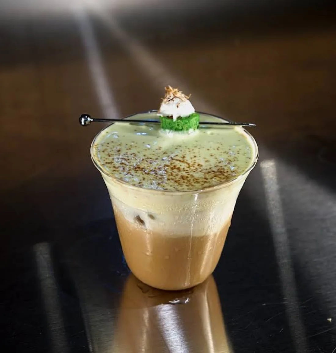 Minuman signature dengan topping